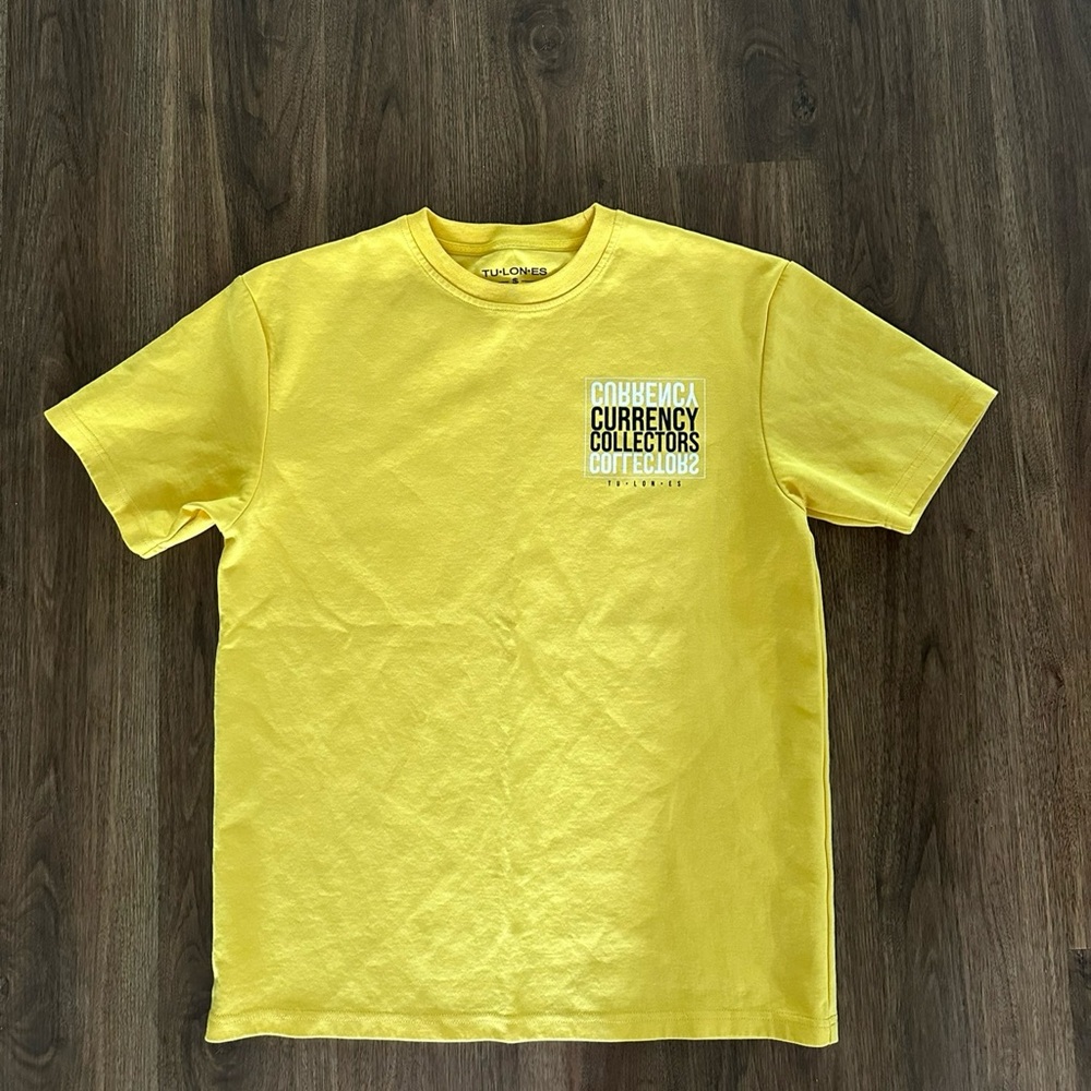 Tulones Graphic T-Shirt